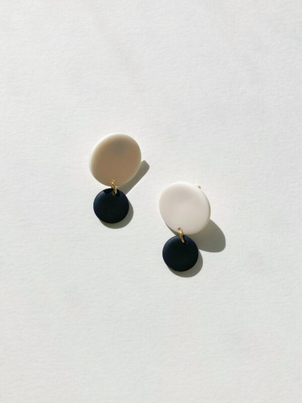 Boucles d'Oreilles SIMÉON O Noir & Blanc – Image 3