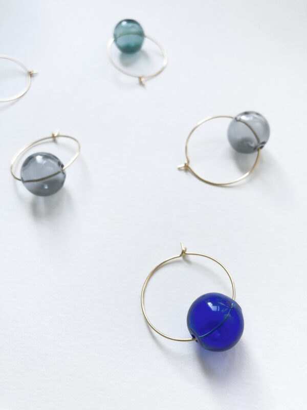 Boucles d'Oreilles CRÉOLES VERRE – Image 8